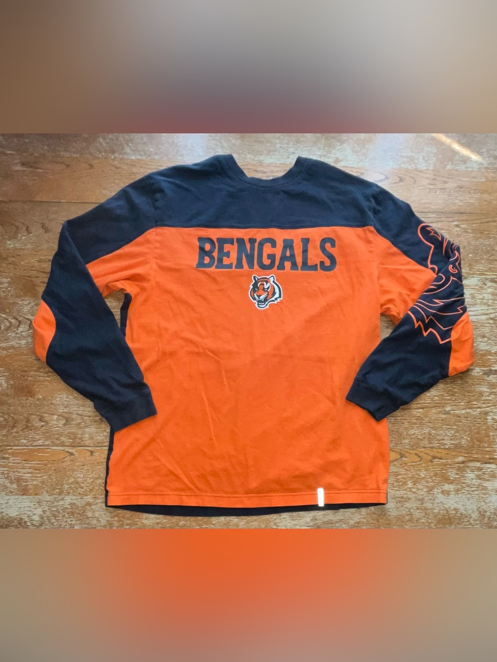 REEBOK NFL CINCINNATI BENGALS SIZE LARGE LONG SLEEVE T SHIRT SIZE LARGE MENS